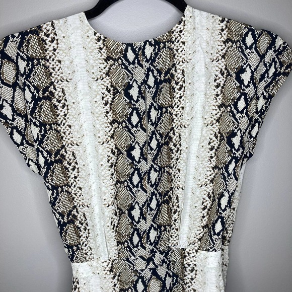 NWT Joie Bethwyn C Snakeskin Print Wrap Style Dress Size Medium - Picture 9 of 9